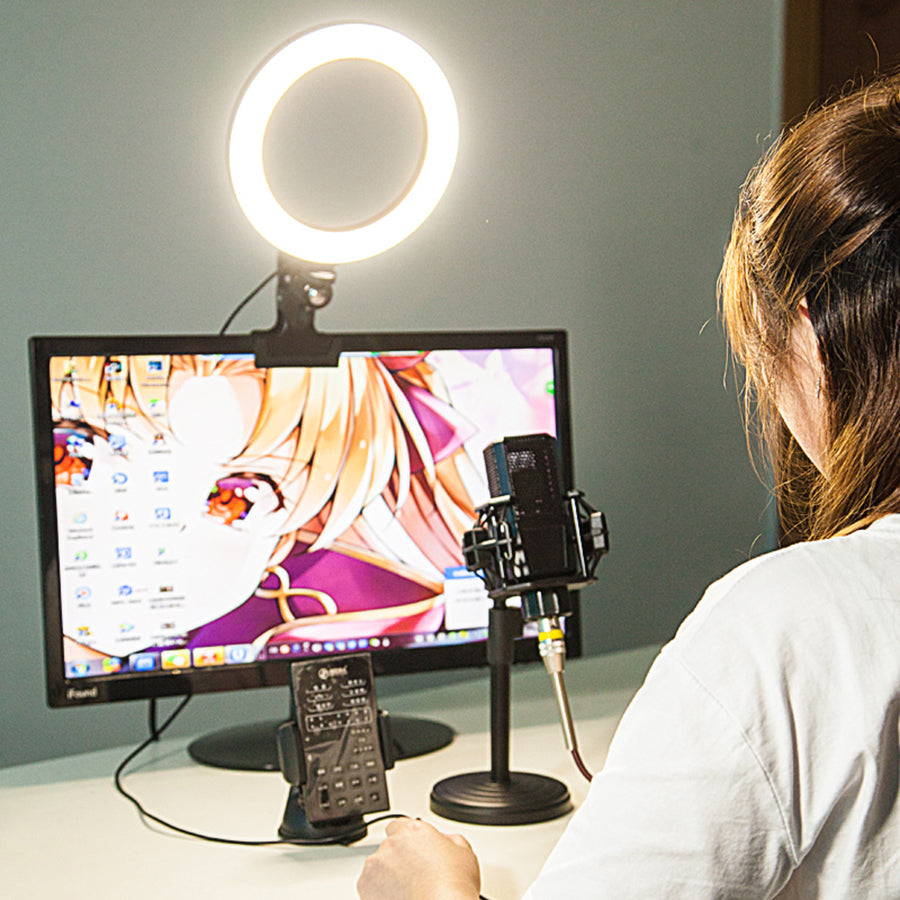 Apple Compatible Selfie Tripod Desktop Stand With Fill Light