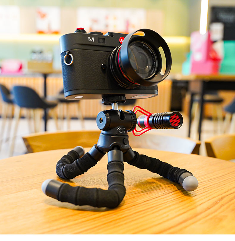Apple Compatible Desktop Octopus Tripod With Ball Head Stand